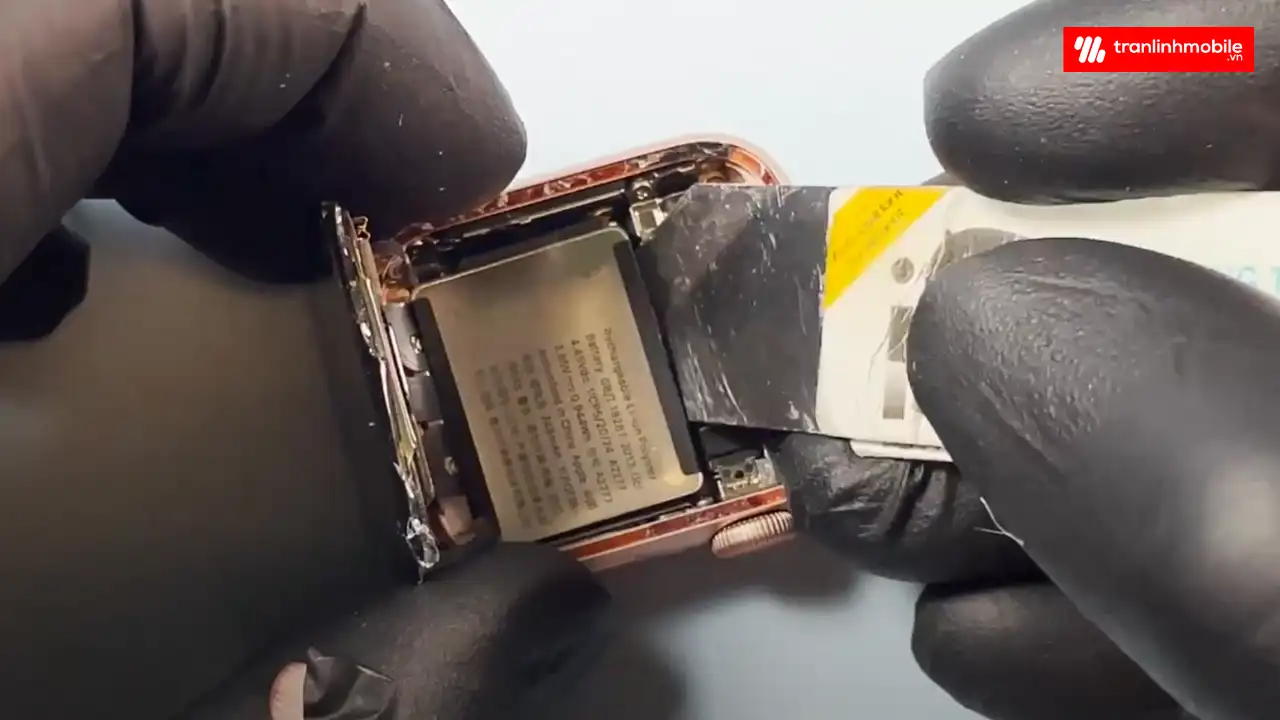 Thay màn hình Apple Watch SE lấy ngay tại Hà Nội và Hải Phòng