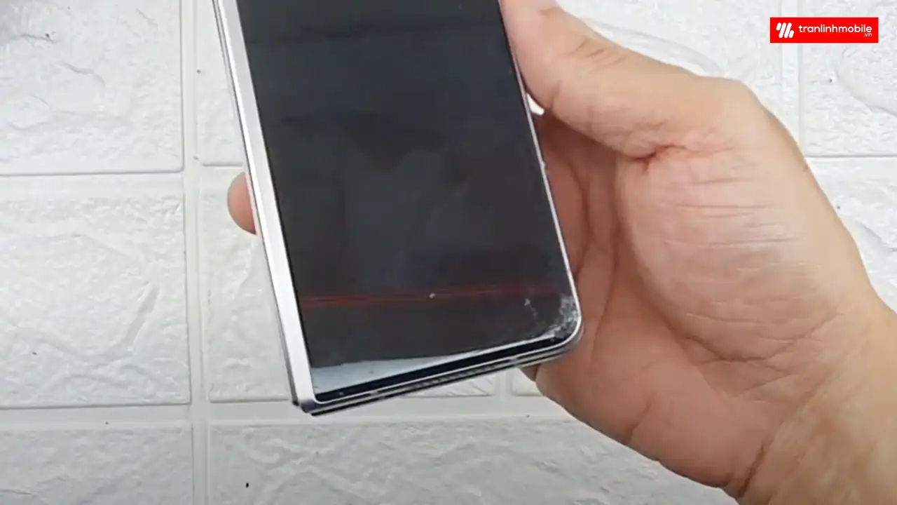 Thay ép mặt kính màn ngoài Samsung Galaxy Z Fold 3 chính hãng