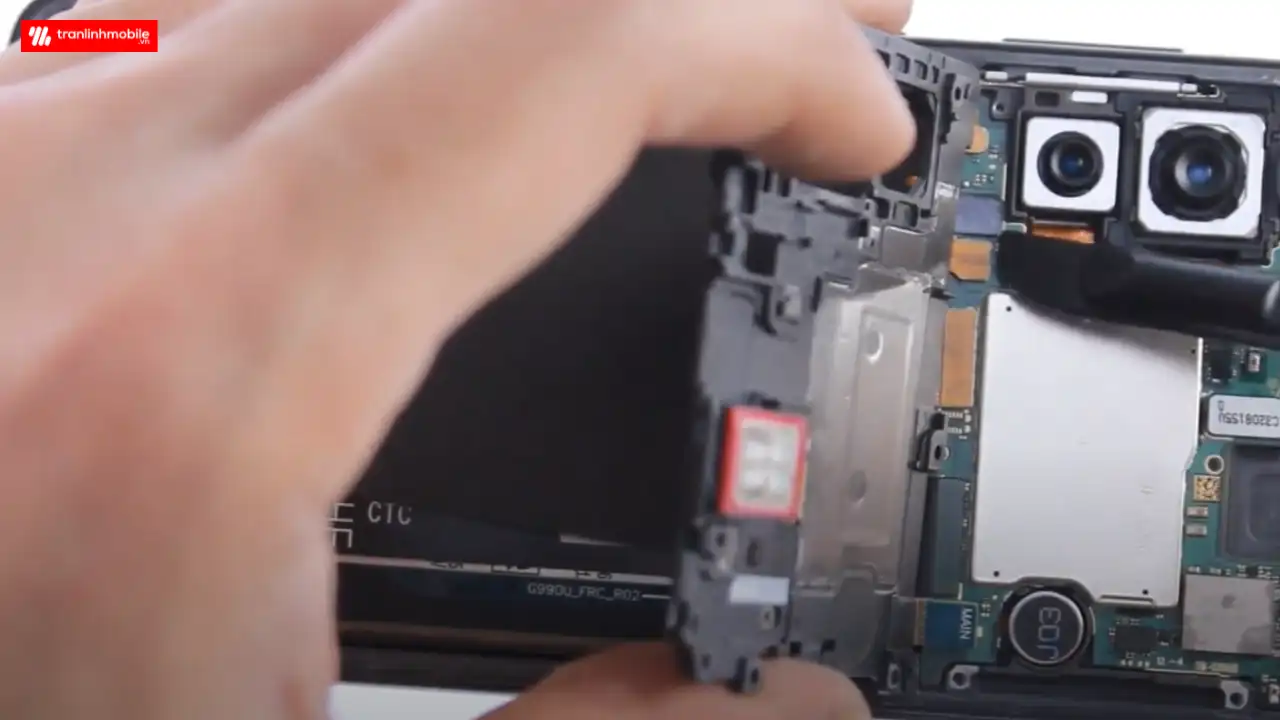Thay màn hình Samsung Galaxy S21 FE tại Trần Linh Mobile