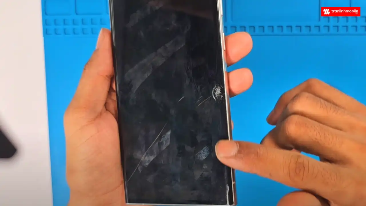 Thay màn hình Samsung Galaxy S23 Ultra chính hãng