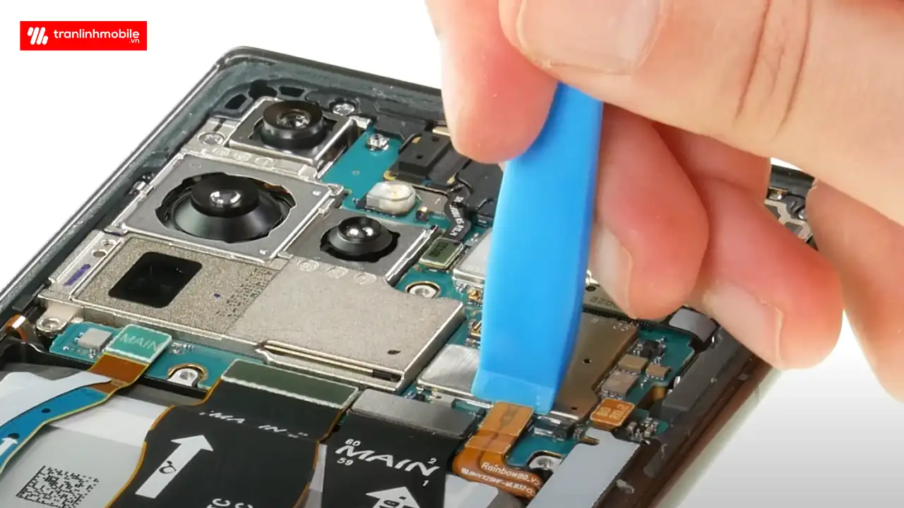 Thay camera sau Samsung Galaxy S22 Ultra 5G lấy ngay tại Trần Linh Mobile