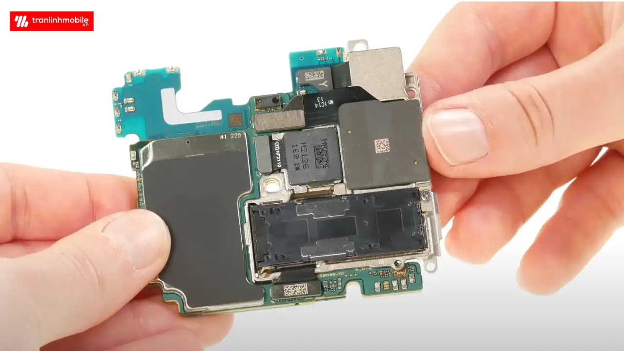 Thay camera sau Samsung Galaxy S22 Ultra 5G lấy ngay tại Hải Phòng và Hà Nội