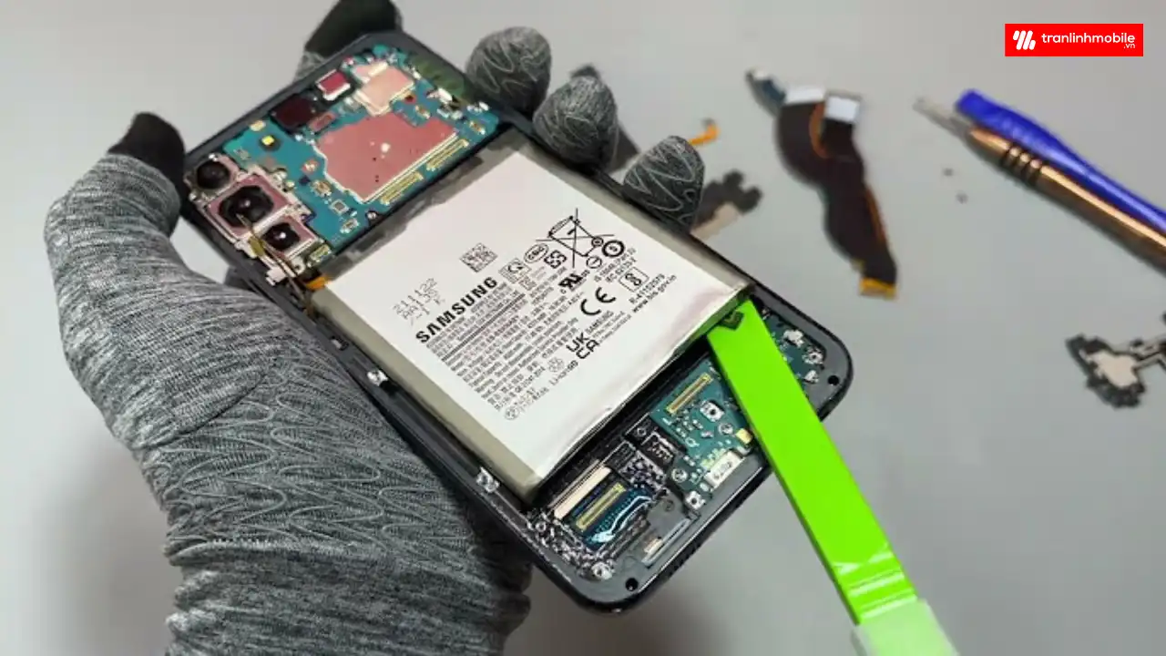 Thay cáp chân sạc Samsung Galaxy S22+ , S22 Plus 5G chính hãng