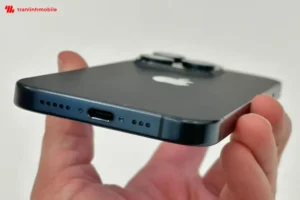 Thay cáp chân sạc iPhone 15 Pro Max khi nhận thấy các dấu hiệu sau