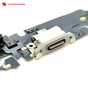 Thay cáp chân sạc iPhone 15 Pro Max lấy ngay tại Trần Linh Mobile