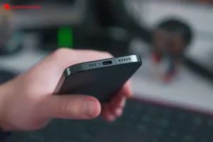 Nguyên nhân phải thay loa ngoài iPhone 15 Pro Max ?