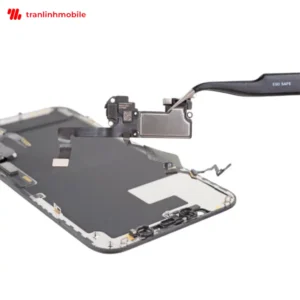 Thay Loa trong iPhone 12 Pro lấy ngay sau 45 phút, xem bảng giá chi tiết tại đây