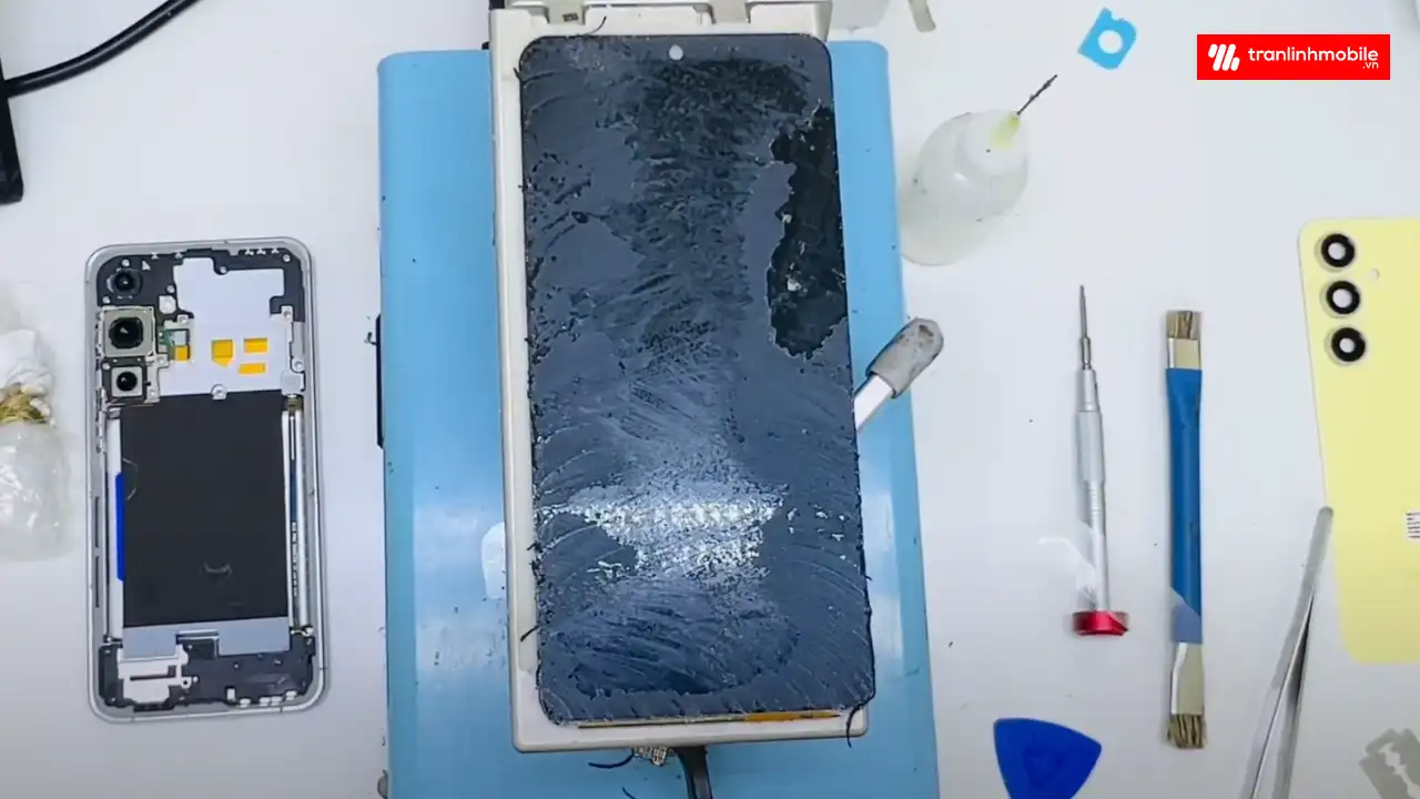 Lý do vì sao nên thay ép mặt kính Samsung Galaxy S24 FE tại Trần Linh Mobile