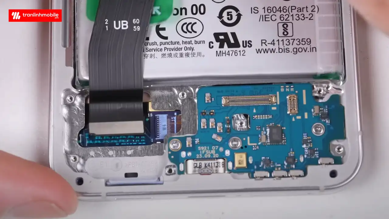 Thay chân sạc Samsung Galaxy S24 lấy ngay tại Hải Phòng và Hà Nội