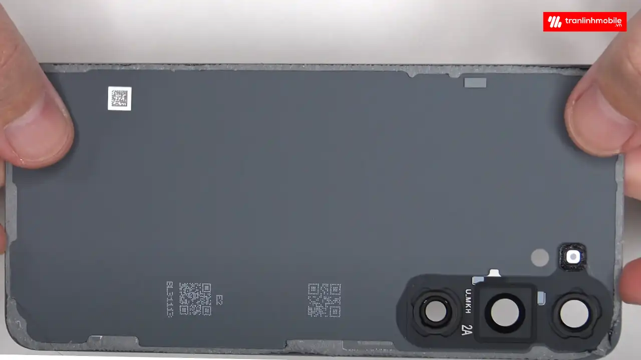 Thay kính lưng Samsung Galaxy S24+ lấy ngay tại Hải Phòng và Hà Nội