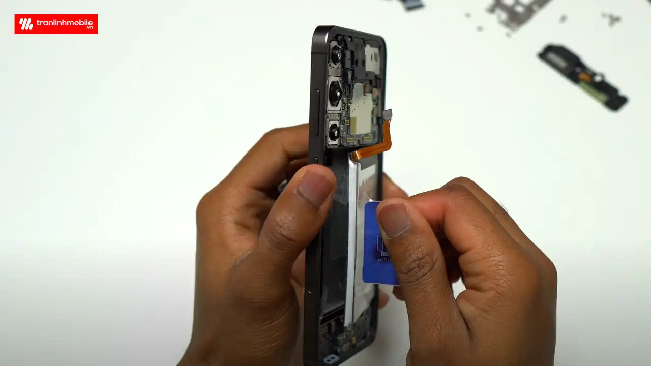 Thay Pin Samsung Galaxy S24+ lấy ngay tại Hà Nội và Hải Phòng