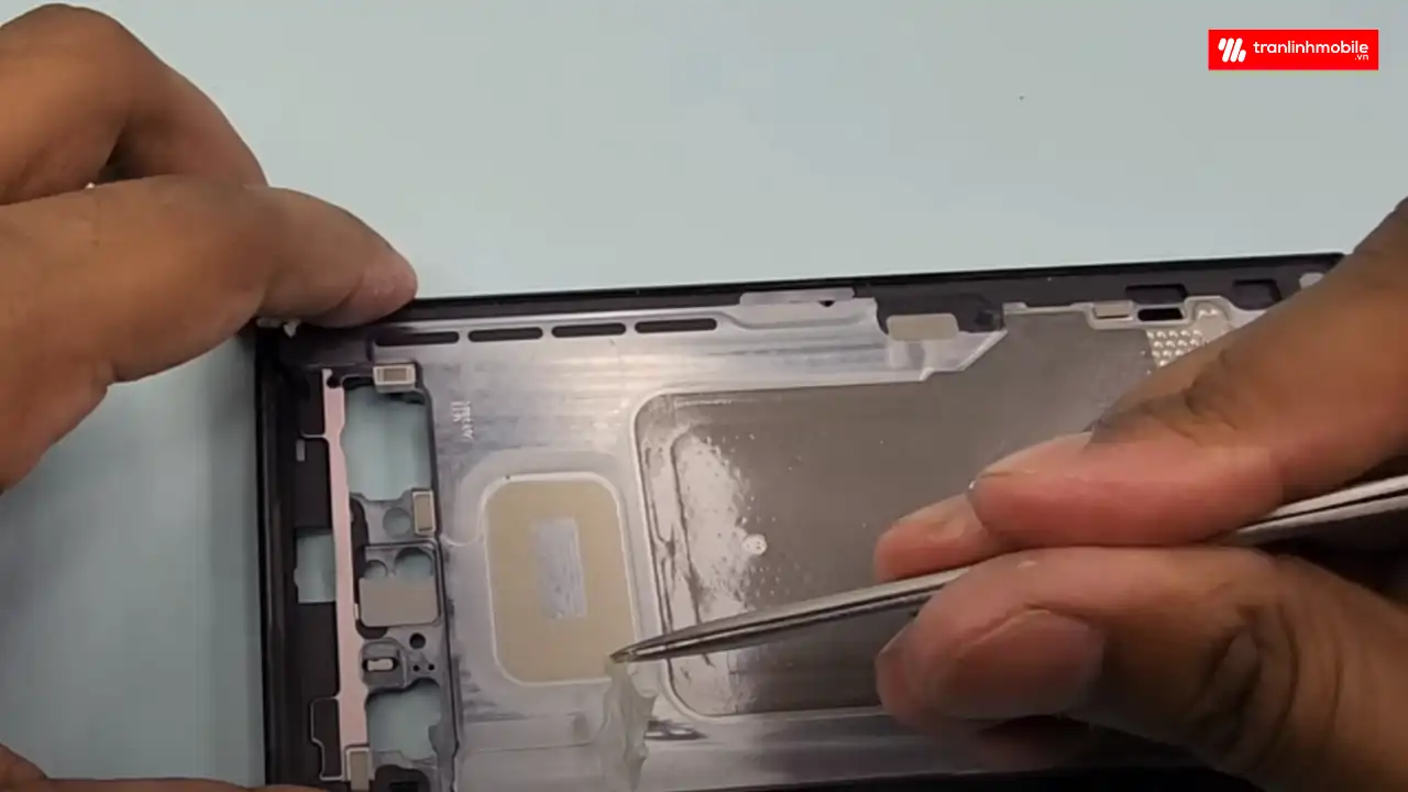 Thay màn hình Samsung Galaxy S24 Ultra lấy ngay tại Trần Linh Mobile