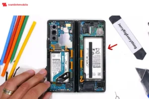 Quy trình thay pin Samsung Galaxy Z Fold 5 tại Trần Linh Mobile