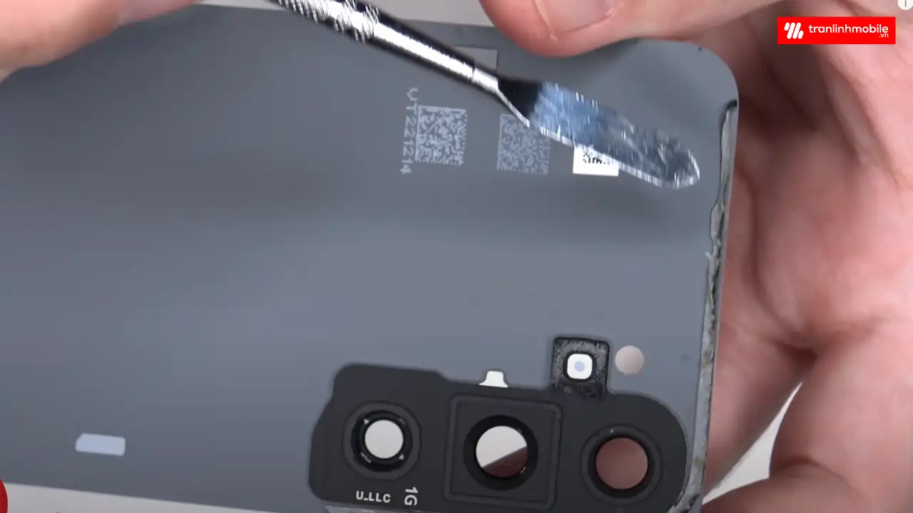Thay kính lưng Samsung Galaxy S23 lấy ngay tại Hải Phòng và Hà Nội
